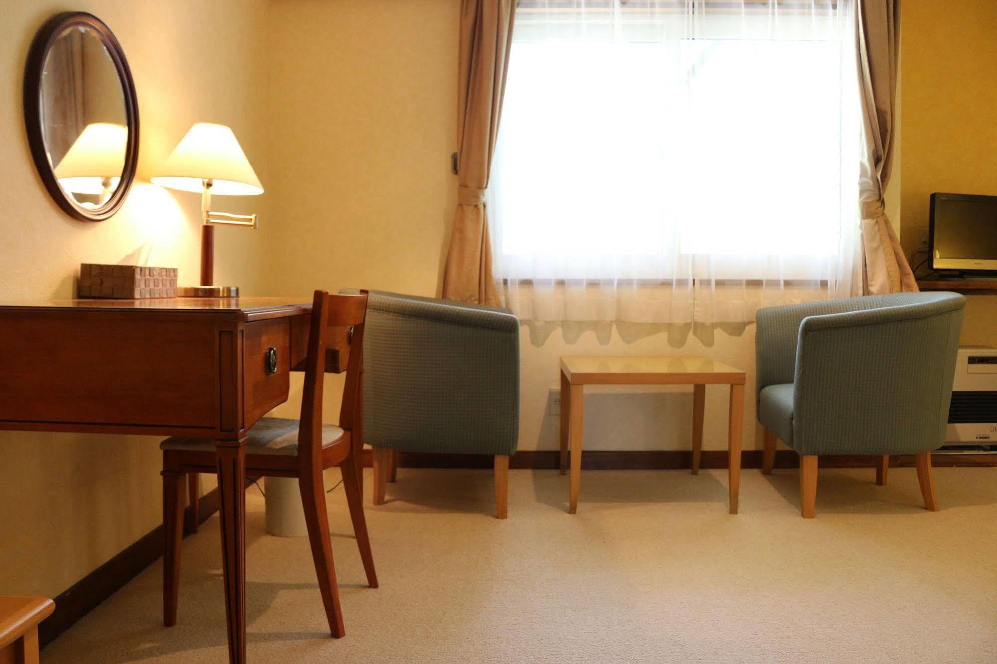 Petit Hotel Enchante Hakuba Zewnętrze zdjęcie